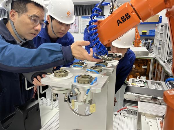 应用电子技术