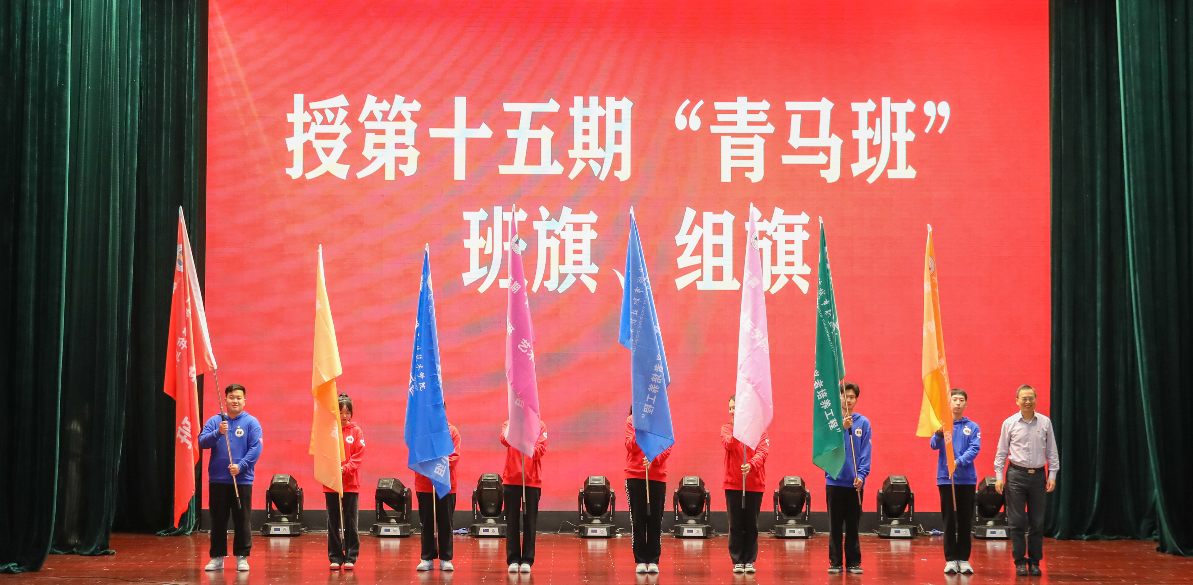 便于结合栏目动态与后续阅读