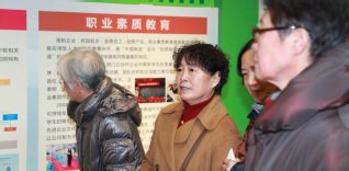 地址：浙江省宁波市高教园区学府路9号